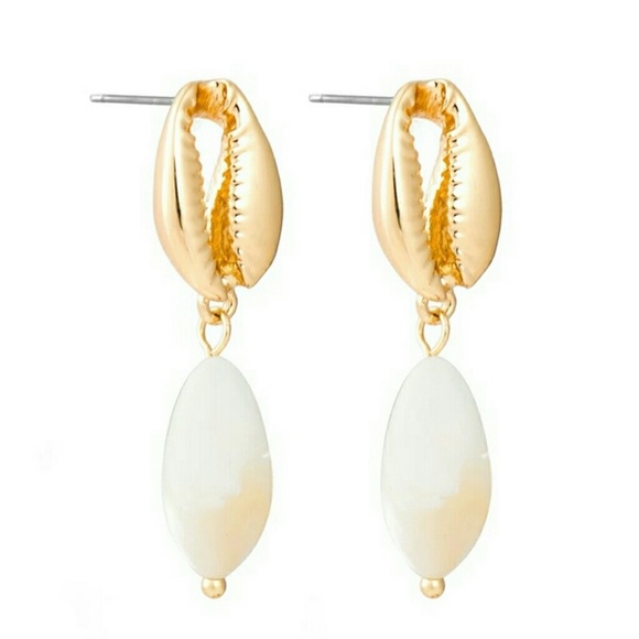 Mermaid natural shell gold stud post back dangle earrings - Picture 6 of 7